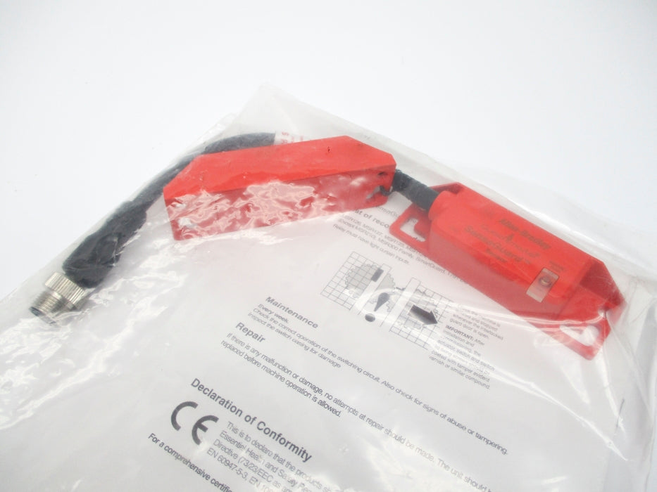 ALLEN BRADLEY 440N-Z21SS2HN SER. A F/W D 24VDC NSMP