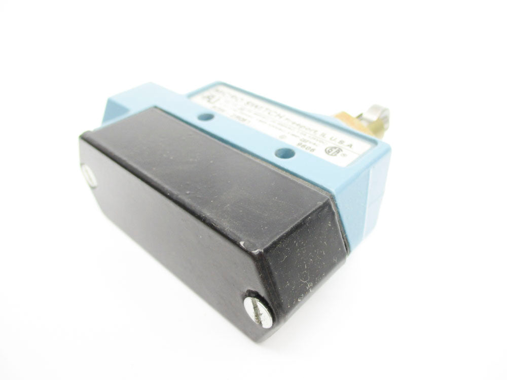 MICRO SWITCH BZE6-2RQ81 600VAC 2A NSNP