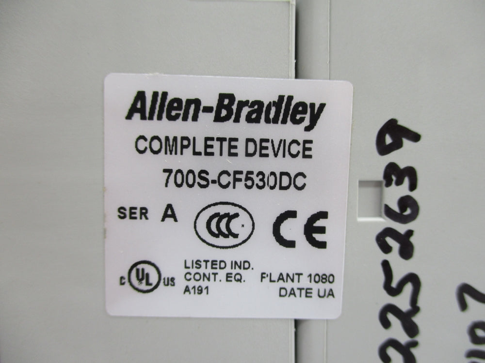 ALLEN BRADLEY 700S-CF530DC SER. A 110/120V NSNP
