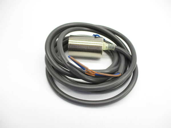 OMRON E2E-X10E1 12-24VDC 2M NSMP