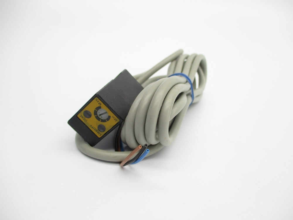 OMRON E3S-DS10E41 12-24VDC 2M NSMP