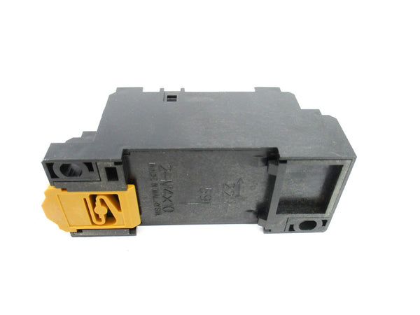 OMRON PYF14A-E 250VAC 5A NSNP