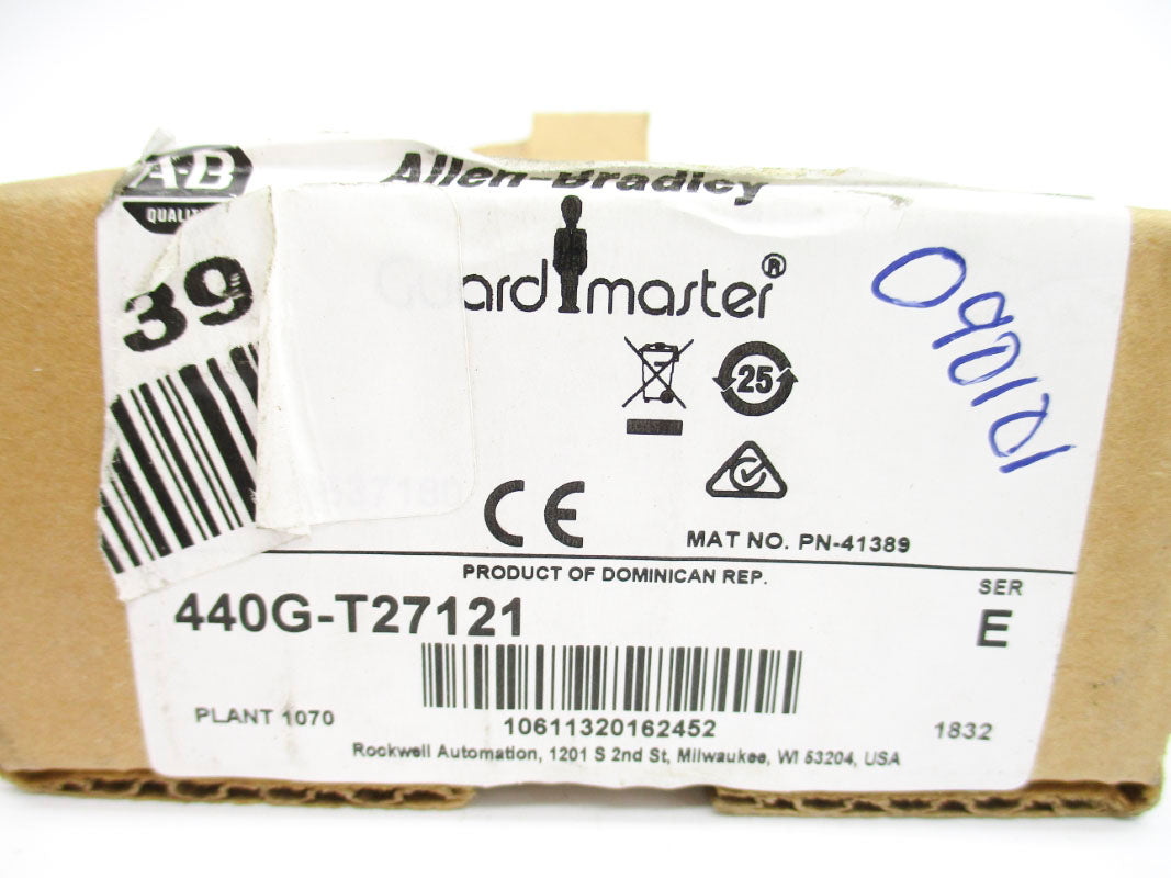ALLEN BRADLEY 440G-T27121 SER. E 24VAC/DC (BR/WH) NSMP