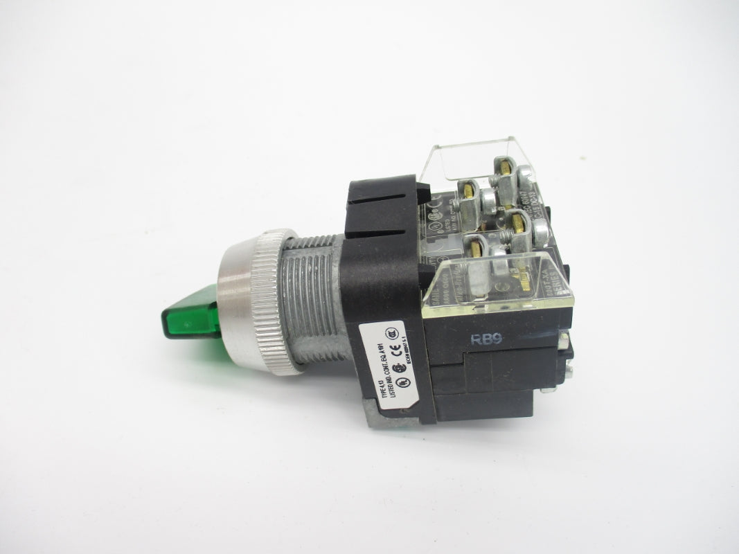 ALLEN BRADLEY 800T-16HGH5KL8AX SER. V 120V (WH) NSMP