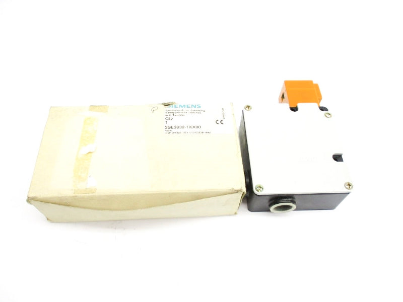 SIEMENS 3SE3832-1XX00 250VAC 10A NSMP
