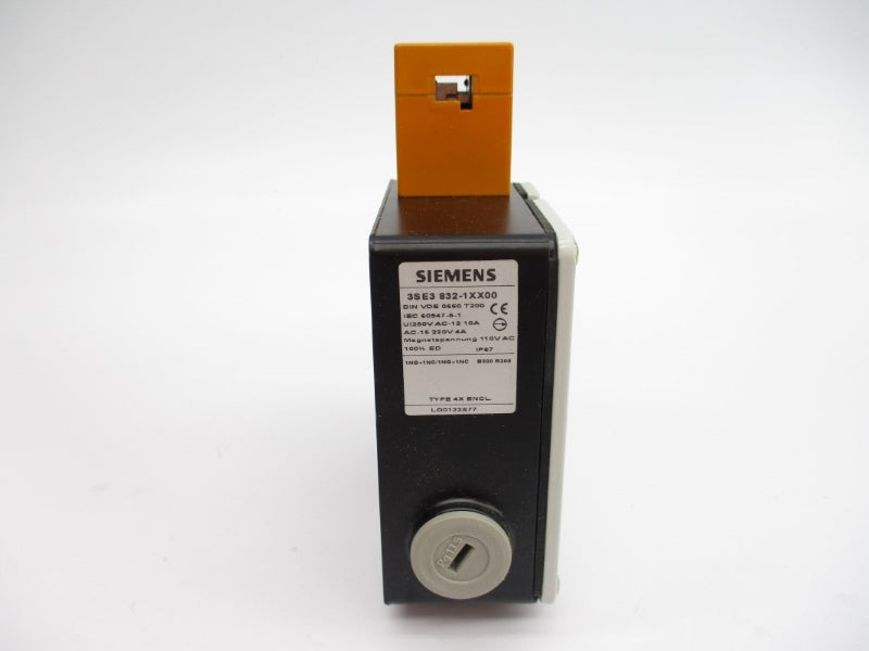 SIEMENS 3SE3832-1XX00 250VAC 10A NSMP