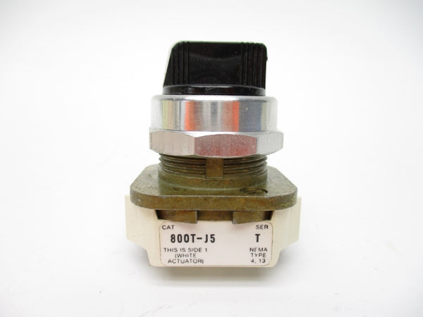 ALLEN BRADLEY 800T-J5 SER. T (WH) NSMP