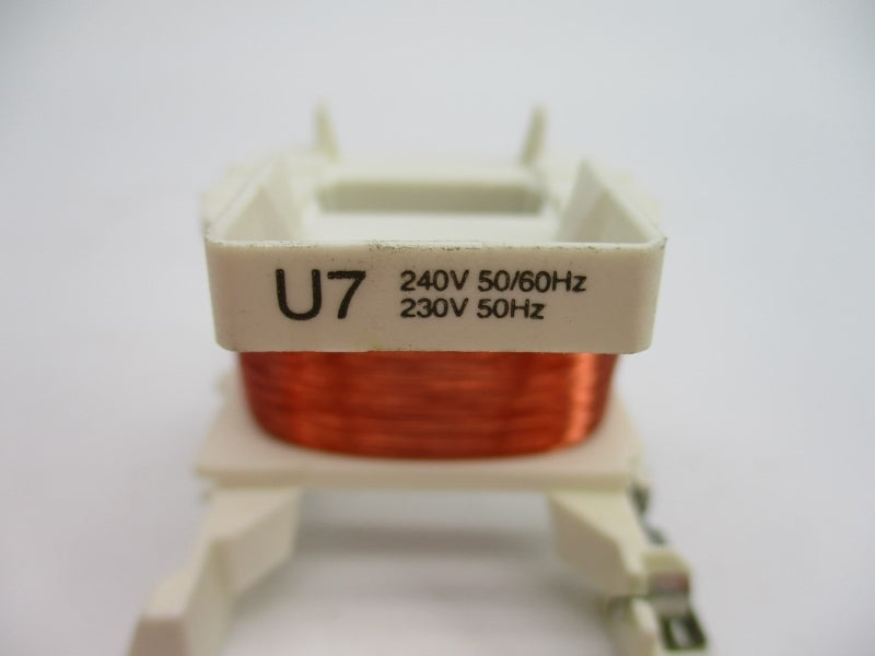 SCHNEIDER U7 230/240V NSNP