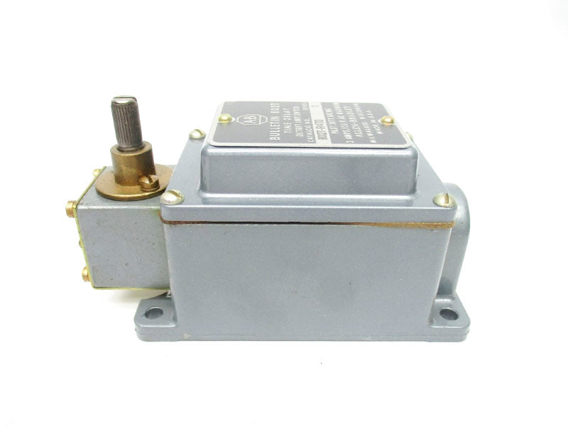 ALLEN BRADLEY 802T-R4TD SER. 1 120VAC 3A NSNP