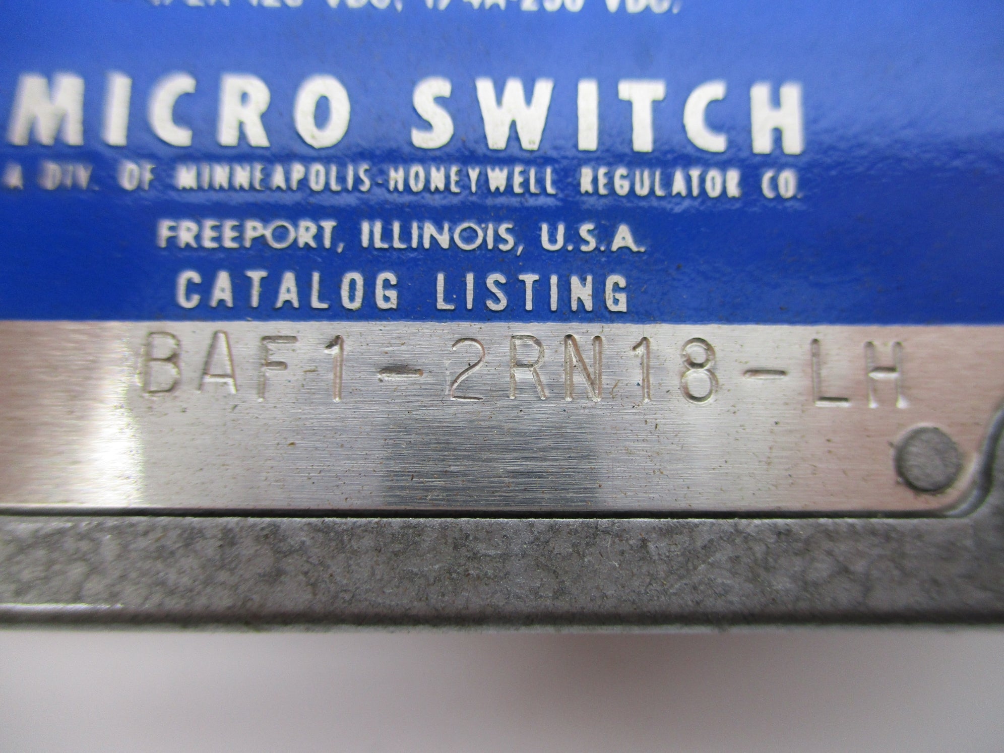 MICRO SWITCH BAF1-2RN18-LH 480VAC 20A (GREY) NSNP