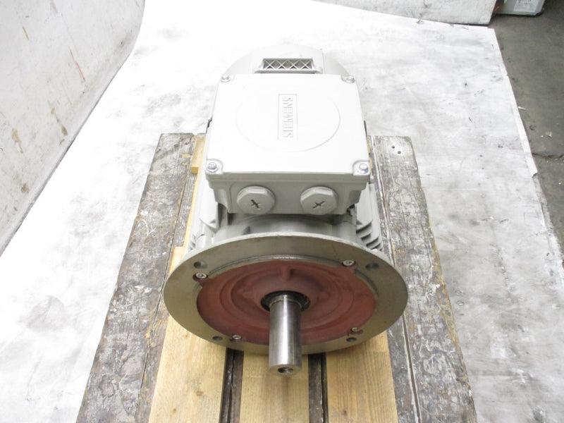 SIEMENS 1AV3130B 1LE10231CB033FA4-Z 440V 11.4A NSNP