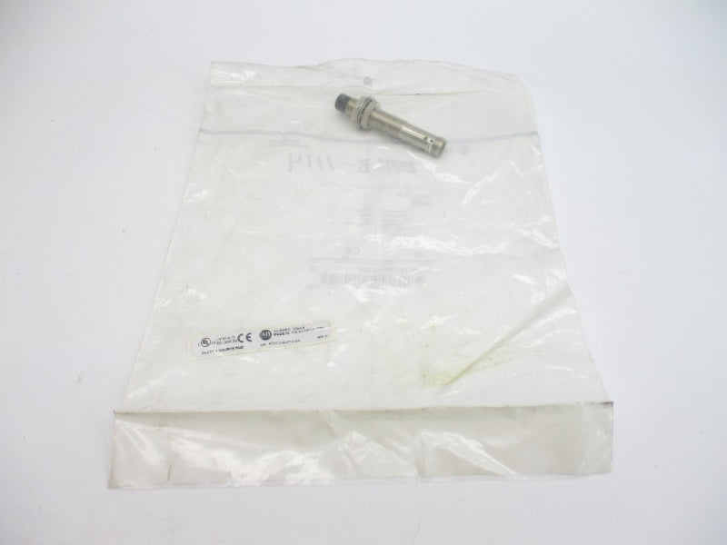 ALLEN BRADLEY 872C-D4NP12-D4 SER. D 10-30VDC NSMP