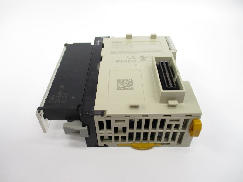 OMRON CJ1W-MAD42 0-10V NSNP