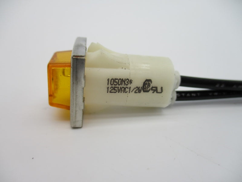 CHICAGO MINIATURE LIGHTING 1050N3 125VAC NSNP