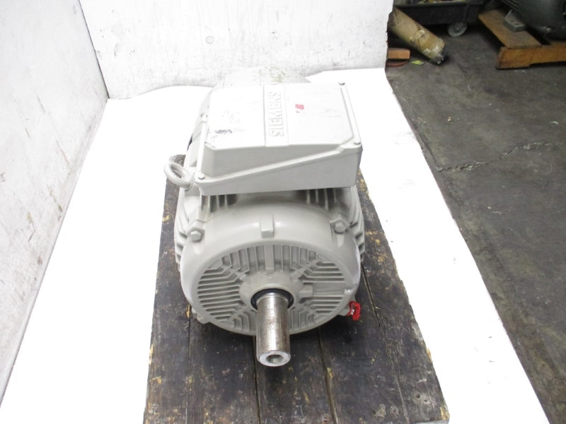 SIEMENS 1LE15012AA435AB4-Z 480V 52A NSNP