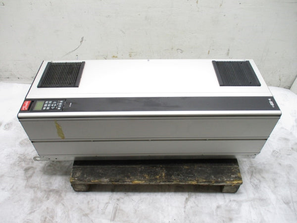 DANFOSS DRIVES VLT5052PT7CN1EBR0DLF10A00C1 525-690V 73-77A NSMP