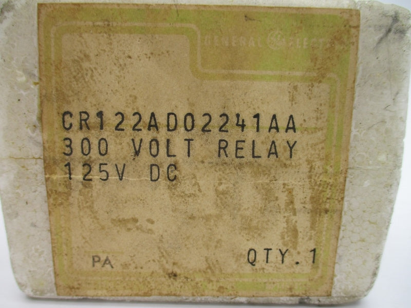 GENERAL ELECTRIC CR122AD02241AA SER. A 300VAC 10A NSMP