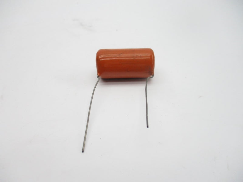 CAPACITOR 715P600V NSNP