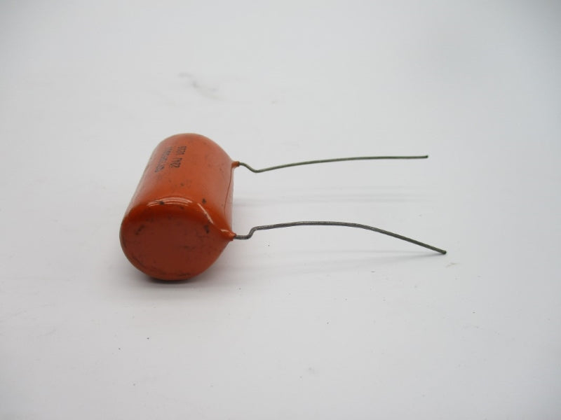 CAPACITOR 715P600V NSNP