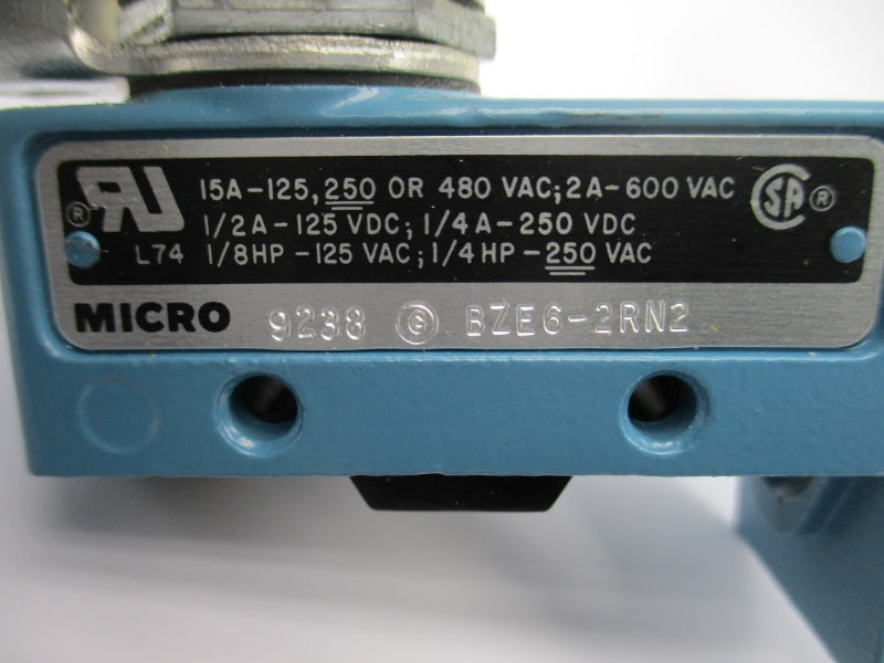 MICRO SWITCH BZE6-2RN2 600VAC 2A (AS PICTURED) NSNP
