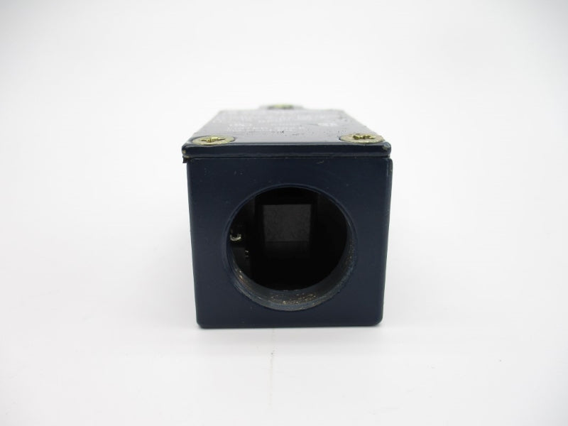 SCHMERSAL TR235-11Z 230VAC 4A NSNP