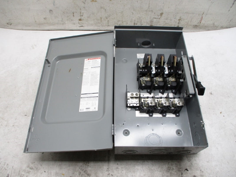 SQUARE D D324NRB SER. F01 240V 200A NSMP