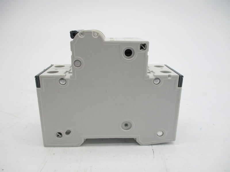 SIEMENS 5SY6204-7 400V 4A NSNP