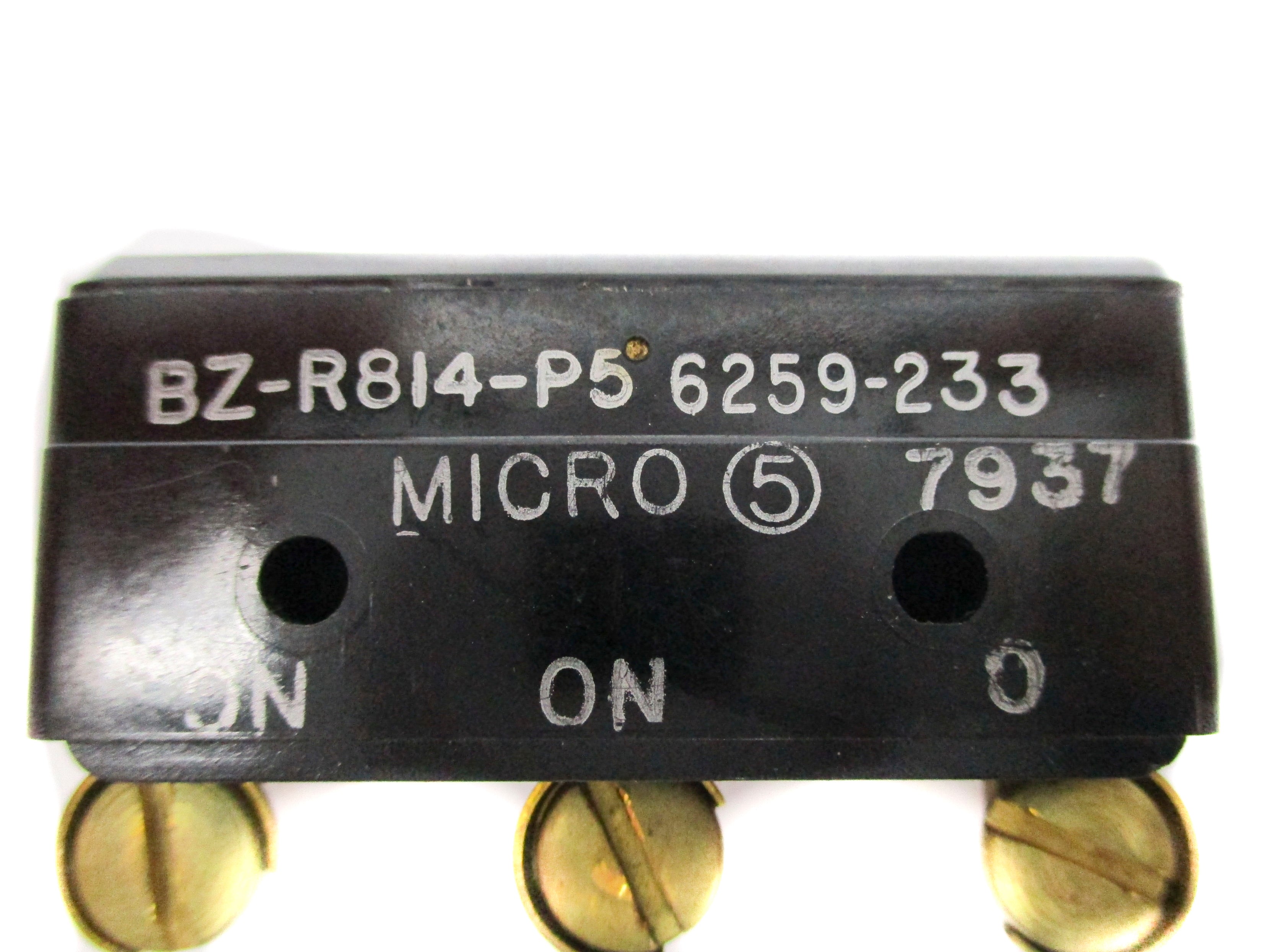 MICRO SWITCH BZ-R814-P5 6259-233 480VAC 15A NSNP