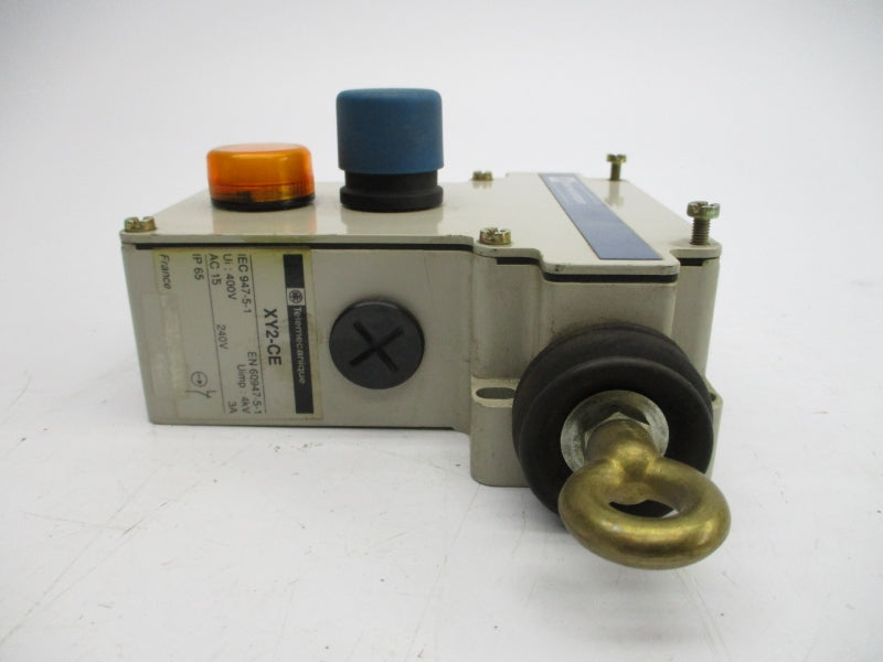 TELEMECANIQUE XY2-CE 240VAC 3A NSNP
