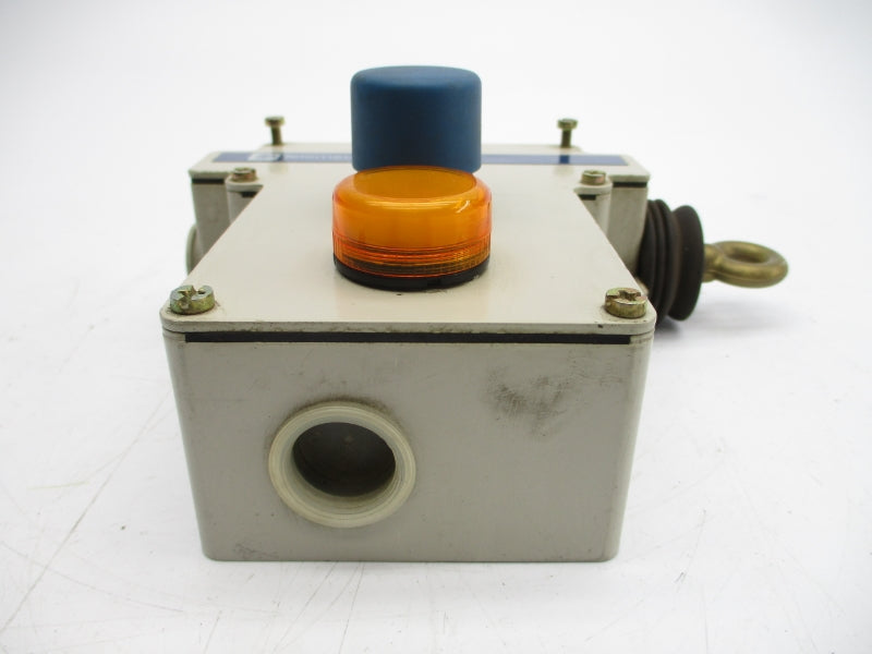 TELEMECANIQUE XY2-CE 240VAC 3A NSNP