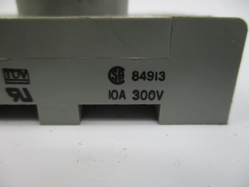 IDEC SR2P-06 300V 10A NSNP