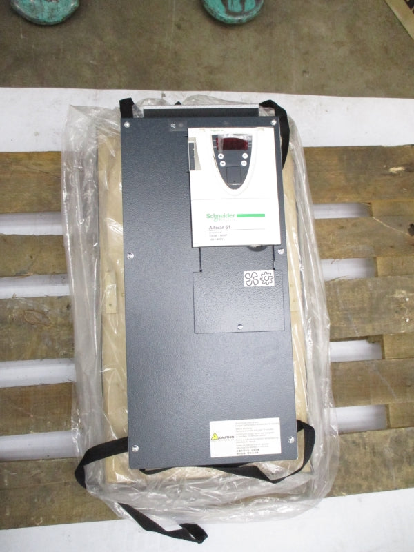 SCHNEIDER ELECTRIC ATV61HD30N4 380/480V 52A NSMP