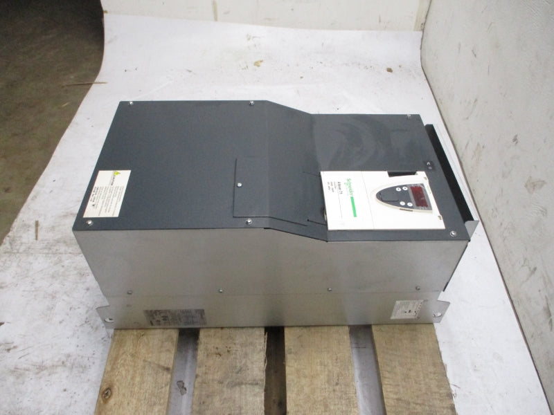 SCHNEIDER ELECTRIC ATV71HD45N4S337 380-480V 104A UNMP