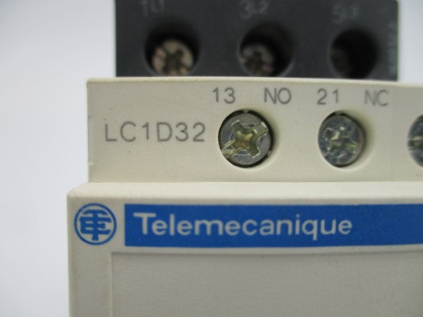 TELEMECANIQUE LC1D32G7 120V 50A NSNP