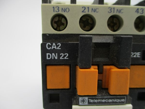 TELEMECANIQUE CA2DN22F6 110V 10A NSNP