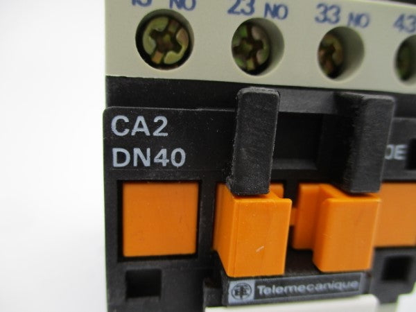 TELEMECANIQUE CA2DN40G6 120V 10A NSNP