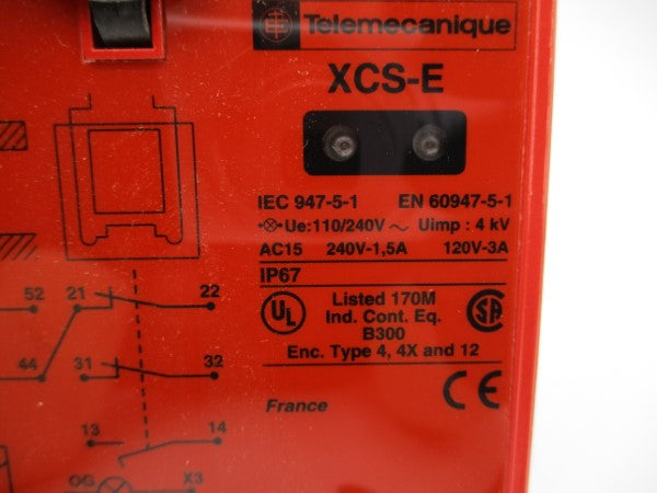 TELEMECANIQUE XCS-E7533GC 110-240V 3A NSMP