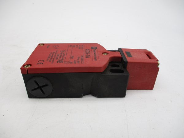 TELEMECANIQUE XCS-TA593 240V 3A NSNP