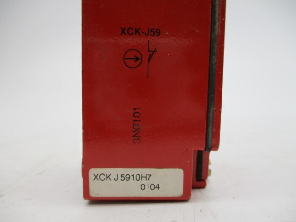 TELEMECANIQUE XCKJ5910H7 240V 3A NSNP