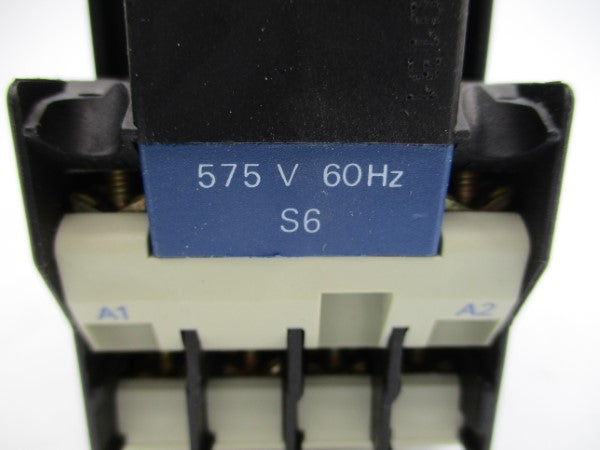 TELEMECANIQUE CA2DN22S6 575V 10A NSNP