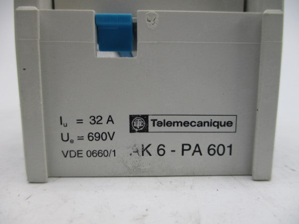 TELEMECANIQUE AK6-PA601 690V 32A NSMP
