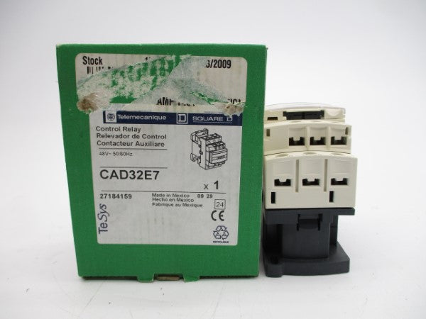 TELEMECANIQUE CAD32E7 48V NSMP
