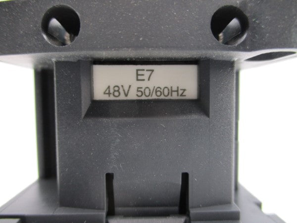 TELEMECANIQUE CAD32E7 48V NSMP