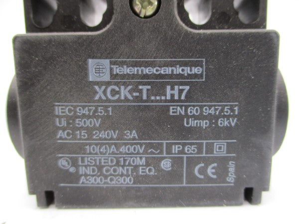 TELEMECANIQUE XCKT102H7 240VAC 3A NSMP