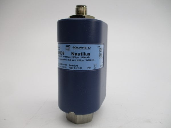 TELEMECANIQUE XML-F160D2039 24V 2320PSI NSMP