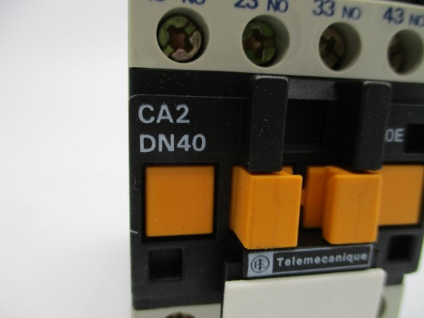 TELEMECANIQUE CA2DN40P7 230V 10A NSNP