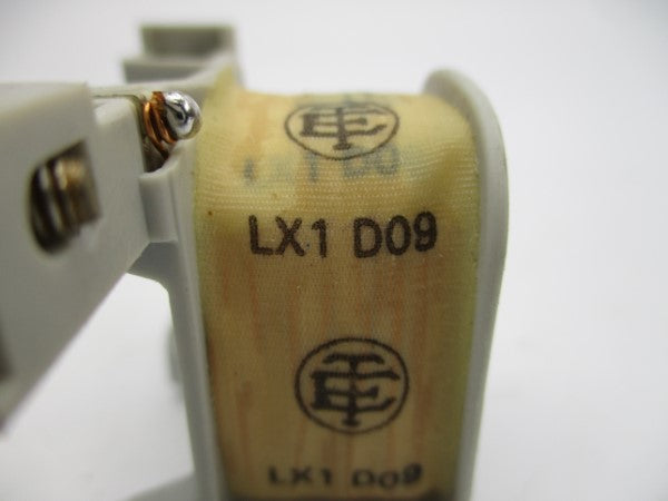 TELEMECANIQUE LX1D09 20/24V NSNP