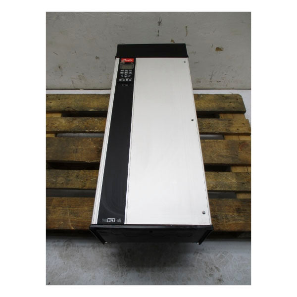 DANFOSS VLT5032PT5C54STR3DLF00A00C0 175Z4159 380-500V 60-53A NSNP