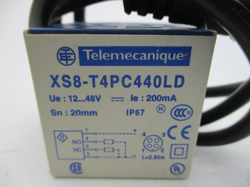 TELEMECANIQUE XS8T4PC440LD 12-48V NSMP