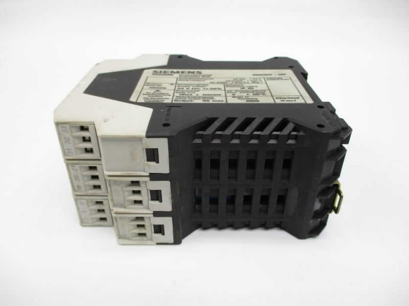 SIEMENS 3RG7847-4BF 24VDC UNMP